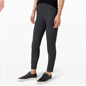 Lululemon here to there high rise 7/8 pant